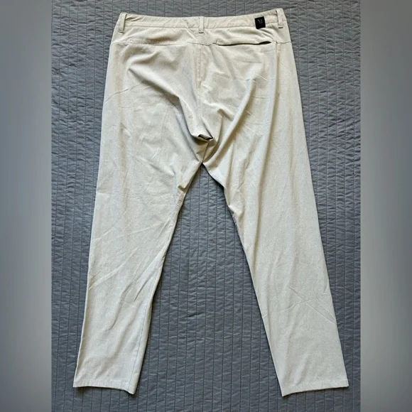 Vuori Meta pants - Picture 12 of 12